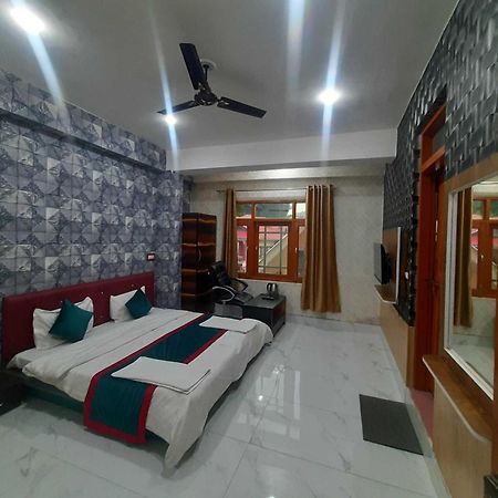 Hotel O Graceland Srīnagar Dış mekan fotoğraf