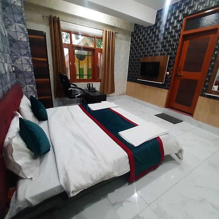 Hotel O Graceland Srīnagar Dış mekan fotoğraf