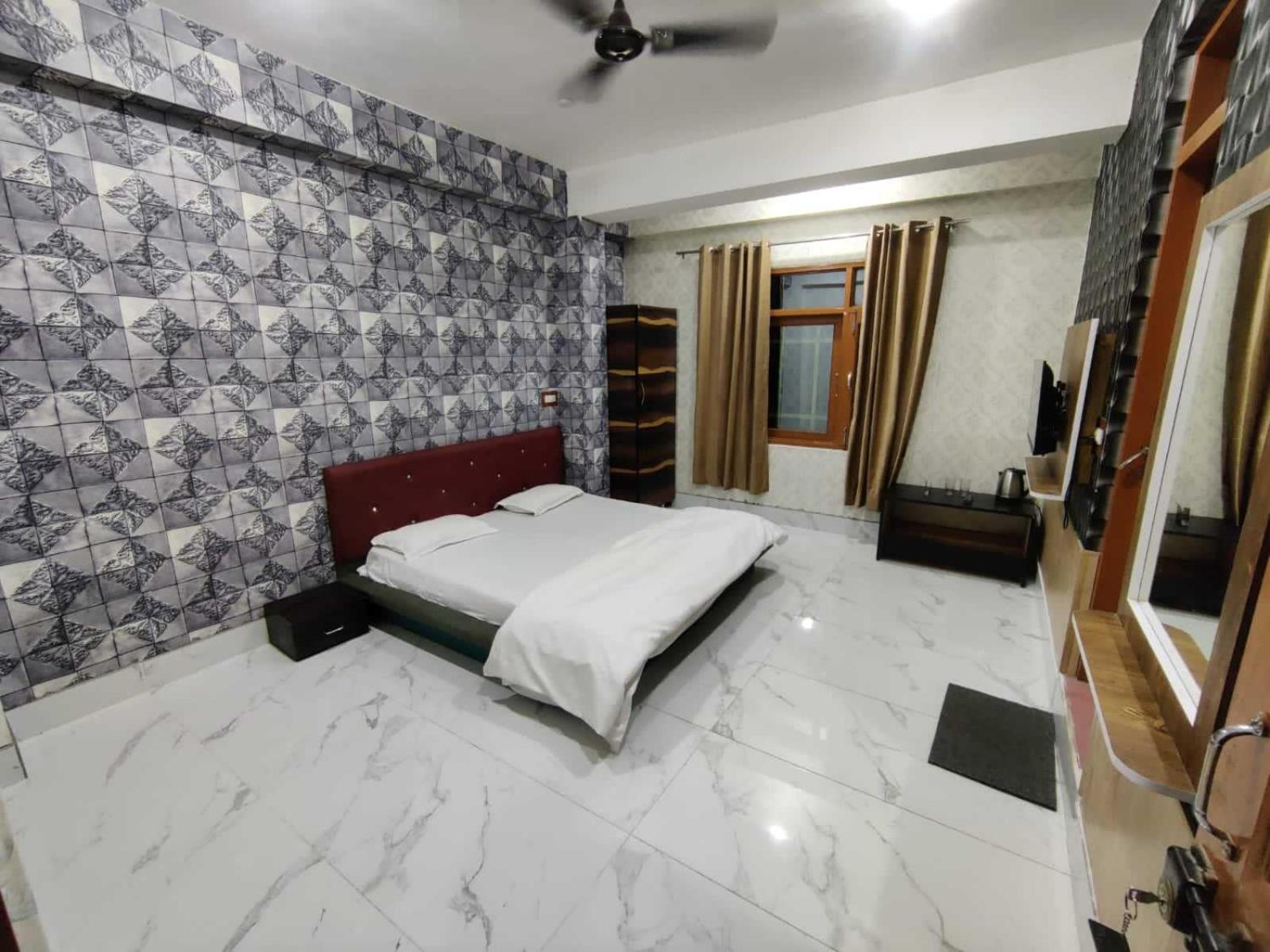 Hotel O Graceland Srīnagar Dış mekan fotoğraf