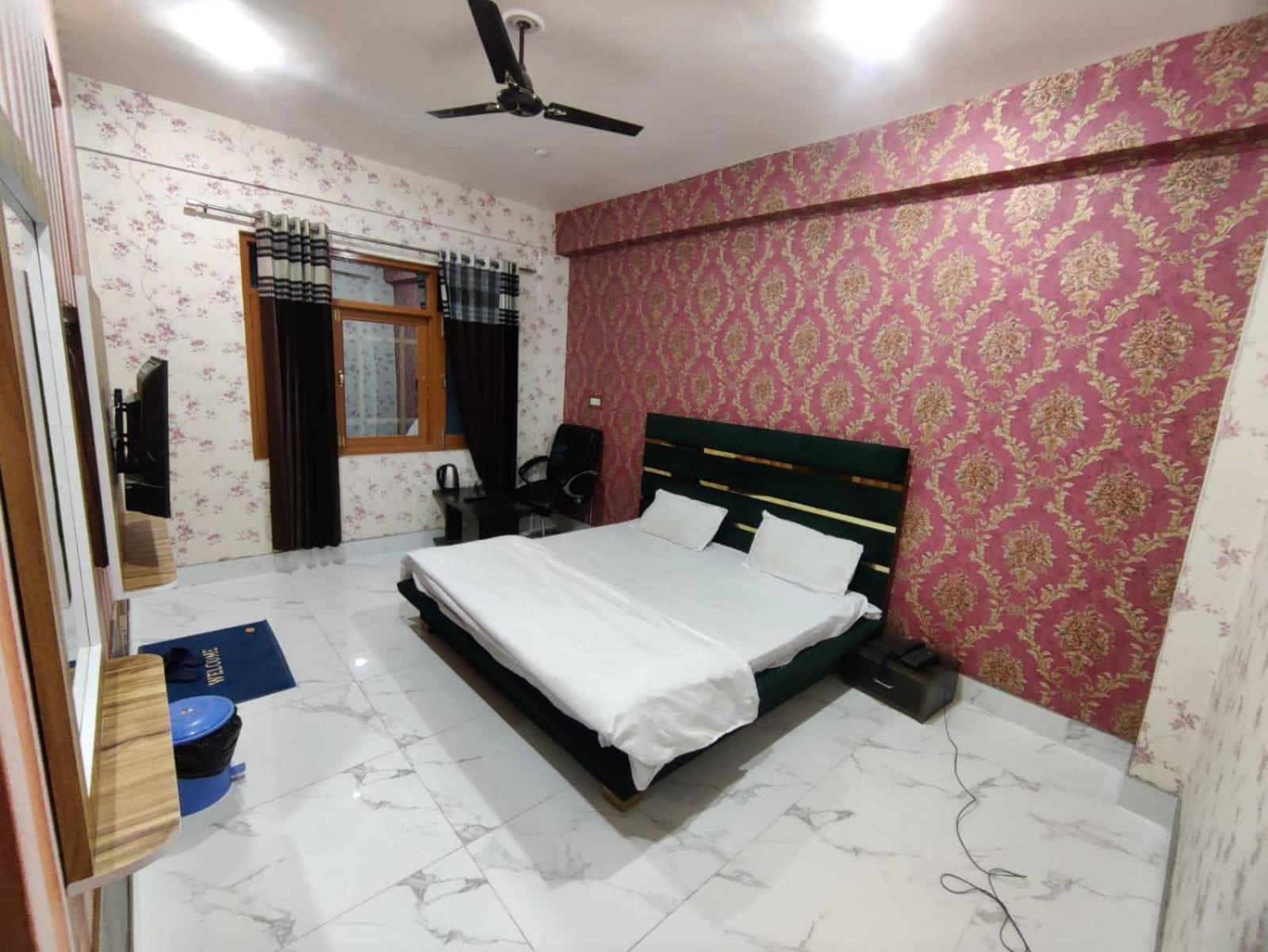 Hotel O Graceland Srīnagar Dış mekan fotoğraf