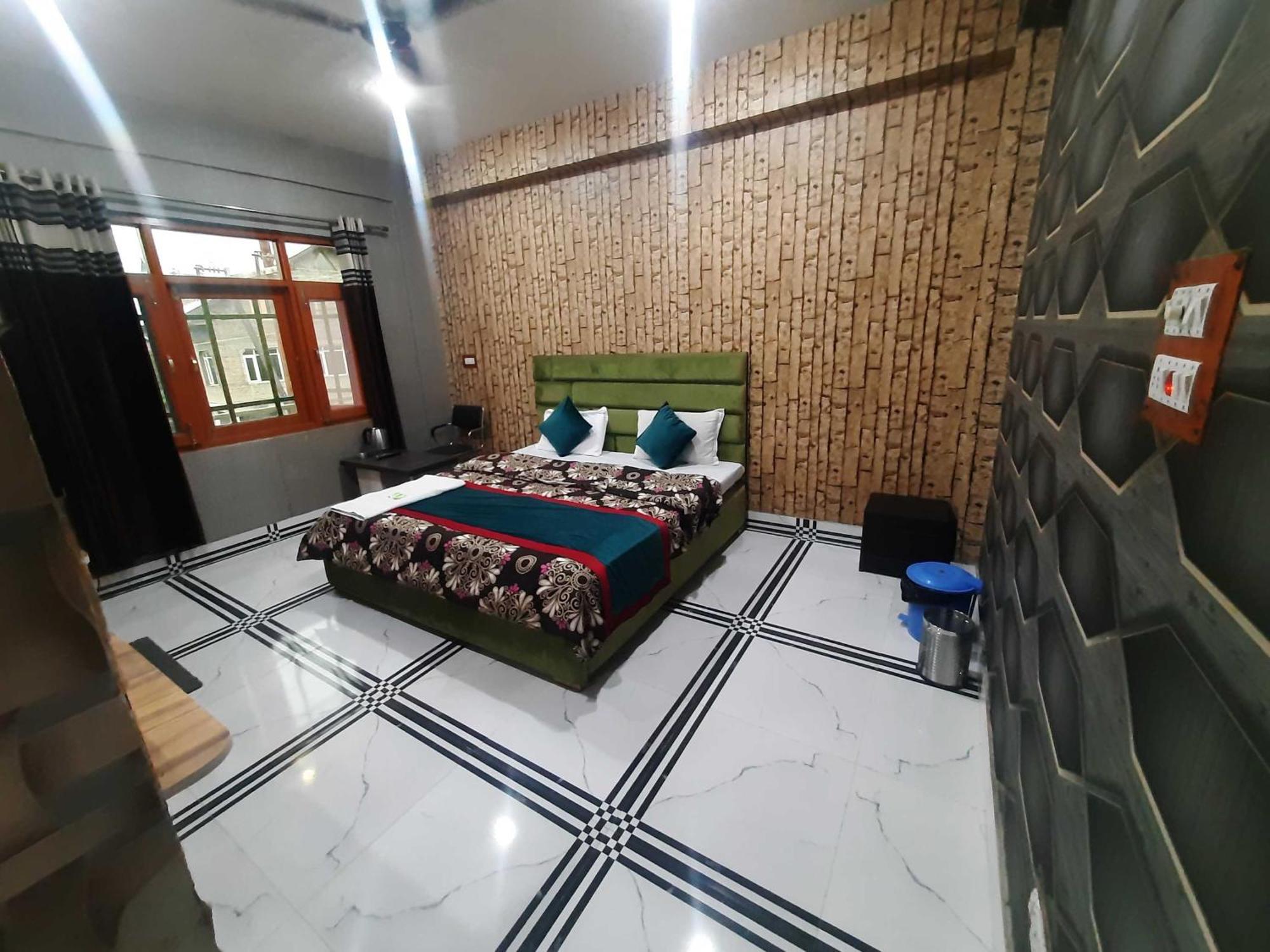 Hotel O Graceland Srīnagar Dış mekan fotoğraf